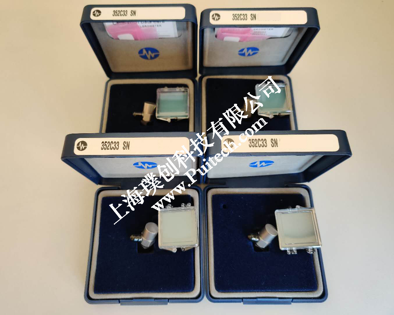 PCB加速度傳感器352C33交付上海大學